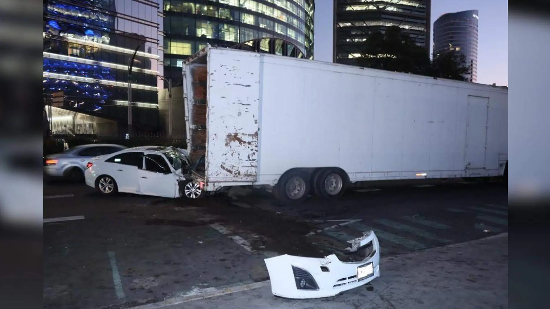 coche trailer reforma GUILLERMO PANTOJA